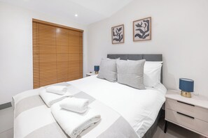 Bedroom 2 (2)