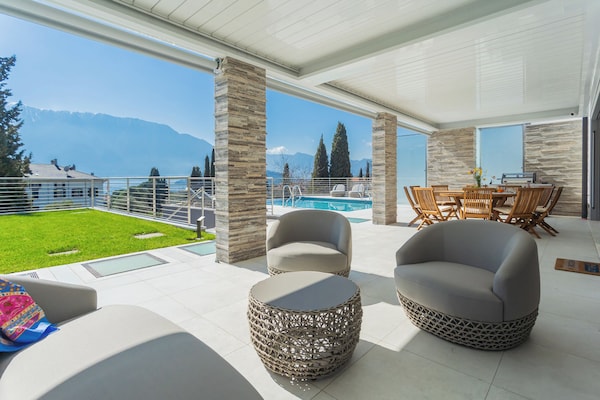 Magnificent Modern Villa With Lake View - Lac de Côme