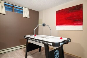 Spielezimmer