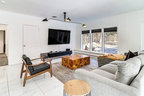 Living Room | 1st Floor | Books/Board Games