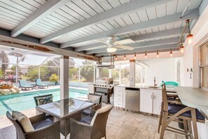 Covered Outdoor Kitchen | Gas Grill | Beach Equipment Provided