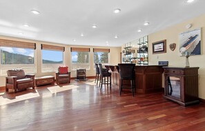 Common Area 2/ The Bar