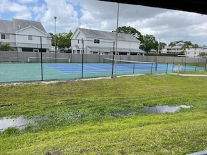 Tennis/pickle ball courts, nice to have green space, only seen 2 people use.