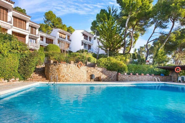 Holiday Home Swimming Pool