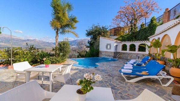 Casa Las Orquídeas Viñuela by Ruralidays
