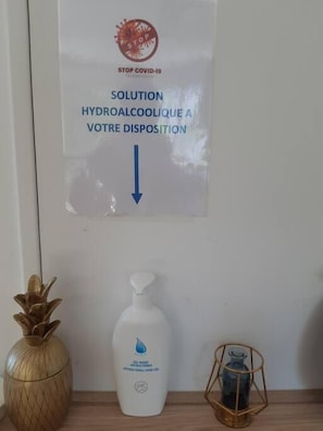 Bathroom amenities