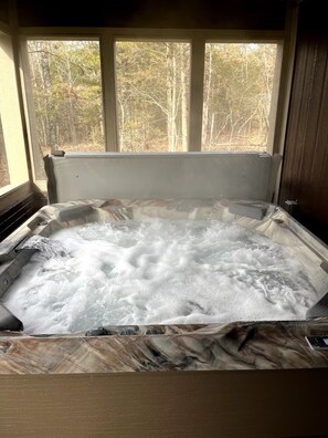 Private 5-6 person Hot Tub with Back Massage
