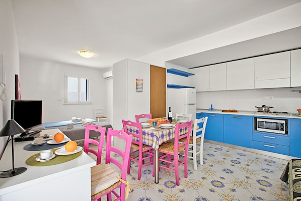 Kitchen and dining area