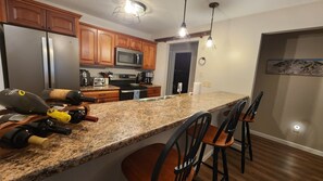 Enjoy family with breakfast bar in Lincoln NH