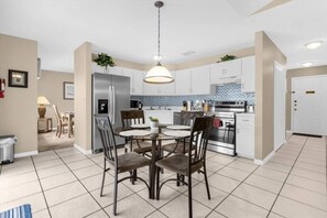 Fully furnished and updated kitchen