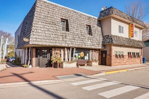 Building Exterior | Downtown Location | Hungry Tummy Corner Pub On-Site
