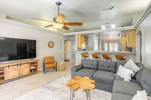 Living Room | Queen Sleeper Sofa | Central A/C | Free WiFi