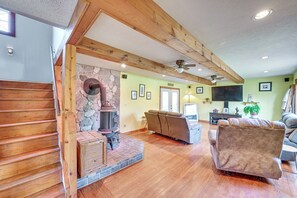 Living Room | 1st Floor | Central A/C & Heating
