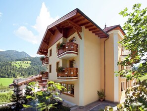 Extérieur maison de vacances [été]