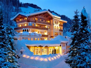 Holiday Home Exterior [winter]