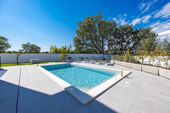 Holiday Home Swimming Pool
