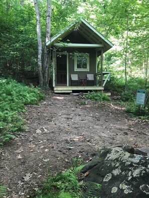 Moonshine Glamping Cabin is a 0.1 mile walk from the parking area. 