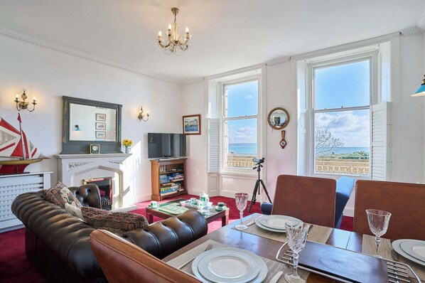 The Aquamarine Weymouth Beach, Weymouth - Host & Stay