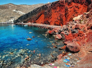 Red Beach – 5km from the Property
Famous for its dramatic red cliffs and clear water, just a short drive away.