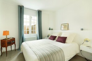 Chambre avec lit double 160 cm