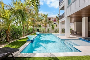 Private Pool and Spa
