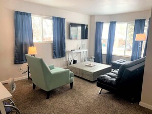Modern Living Room with pull-out sofa