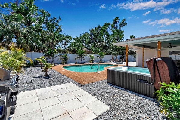 Pool