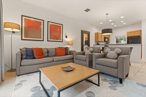 3056 Yellow Lantana Lane (3).jpg