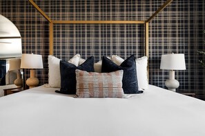 Primary Bedroom: KING Bed