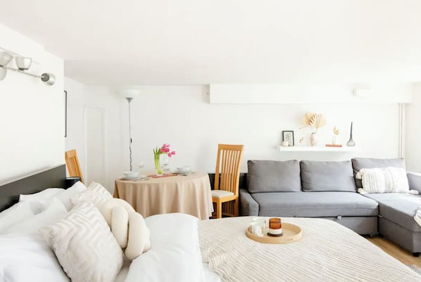 Living room (1)
