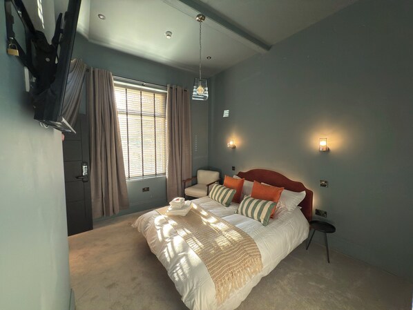 The Mackintosh Room (1)