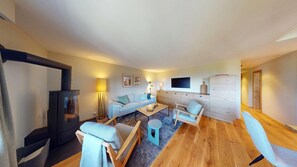 Living area with oven
