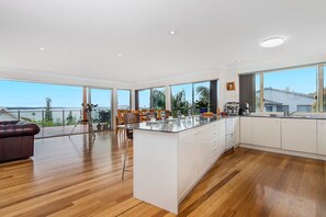 Sea Eagle Sanctuary Bonny Hills Mid North Coast 2445 Beachscape Holiday Rentals