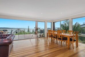 Sea Eagle Sanctuary Bonny Hills Mid North Coast 2445 Beachscape Holiday Rentals