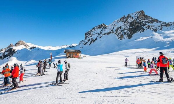 Snow and ski sports