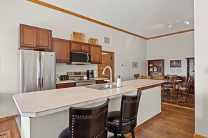 Fully equipped kitchen.