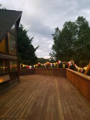 Large Deck great for group meditation, yoga, + large banquet events and dinners