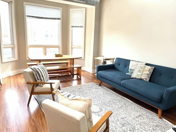 Living Room / Dining Room with Fully stocked kitchen