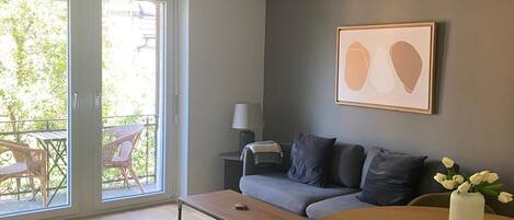 Living room with newly installed ceiling fan