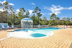 The Village at Grayton Beach pool