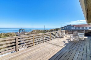 Top Level Deck