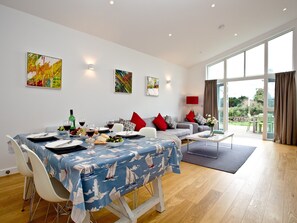 Open plan living space | Una Argentum 63 - St Ives Resort, Carbis Bay, near St Ives