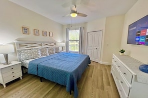 King Master Bedroom !