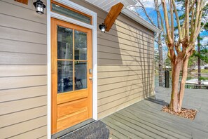 Driveway Entrance (1)