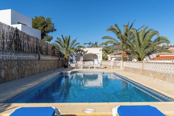 Pool area (1)