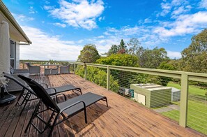 Upper level rear balcony