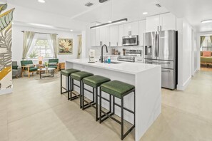 Seamless flow from room to room – perfect for families and group gatherings.