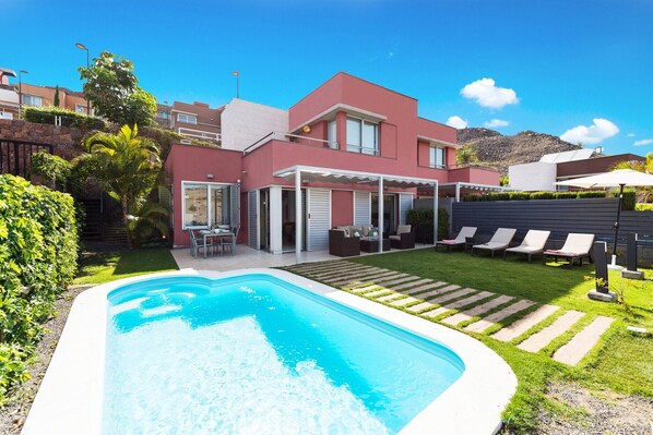 Schwimmbad des Ferienhauses