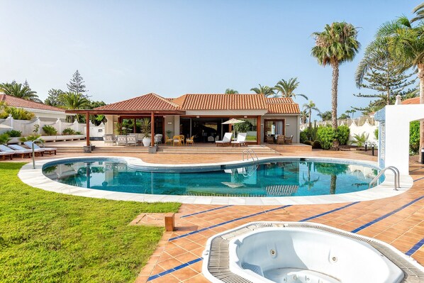 Holiday Home Exterior [summer]