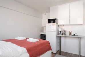This compact apartment has everything you need and you only need to bring your own personal belongings.